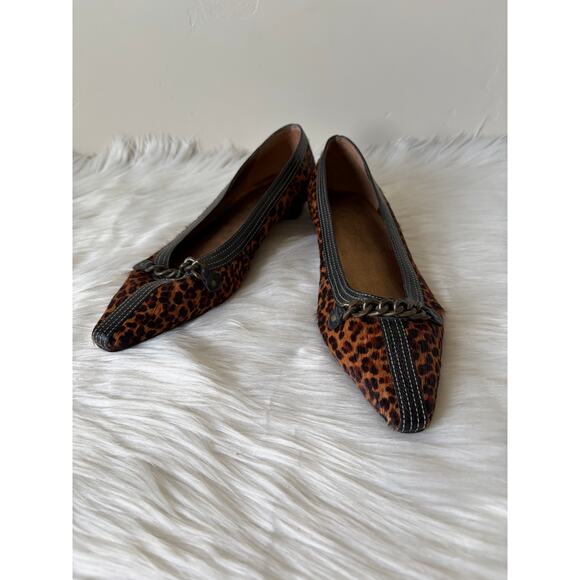 Talbots Leopard Print Pointy Toe Low Heel Flats Business Casual Dress Shoe Sz 6B - Picture 2 of 10